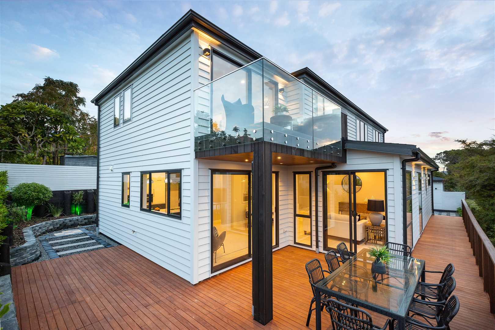 Rothesay Bay Modern Home Distinctive Homestaging